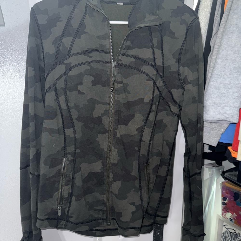 Camouflage Zip-Up Jacket